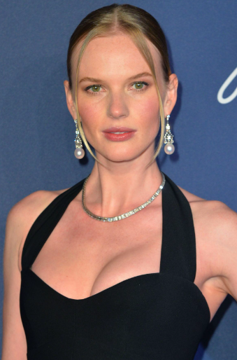 Anne Vyalitsyna